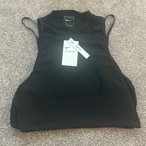 NWT Nike City Ready Mesh Tank Large